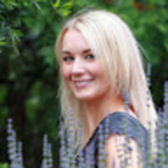 Meet your Posher, Claire - Picture 1 of 1